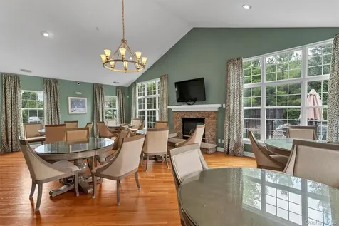 801 Huntington Drive Fishkill NY 12524