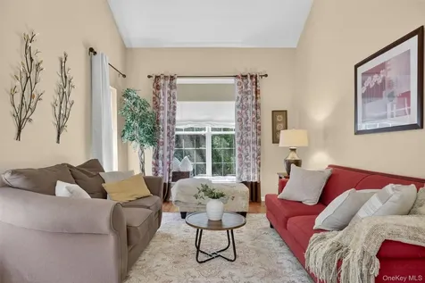 801 Huntington Drive Fishkill NY 12524