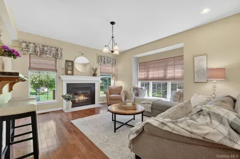 801 Huntington Drive Fishkill NY 12524