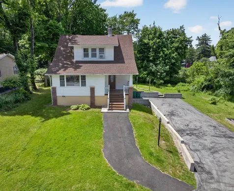 7 Walnut Street Poughkeepsie NY 12601