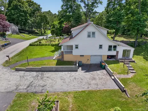 7 Walnut Street Poughkeepsie NY 12601