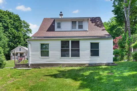7 Walnut Street Poughkeepsie NY 12601