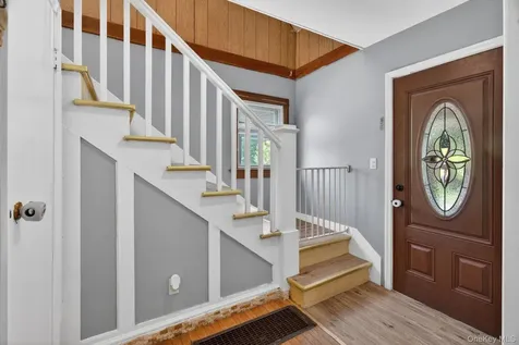 7 Walnut Street Poughkeepsie NY 12601