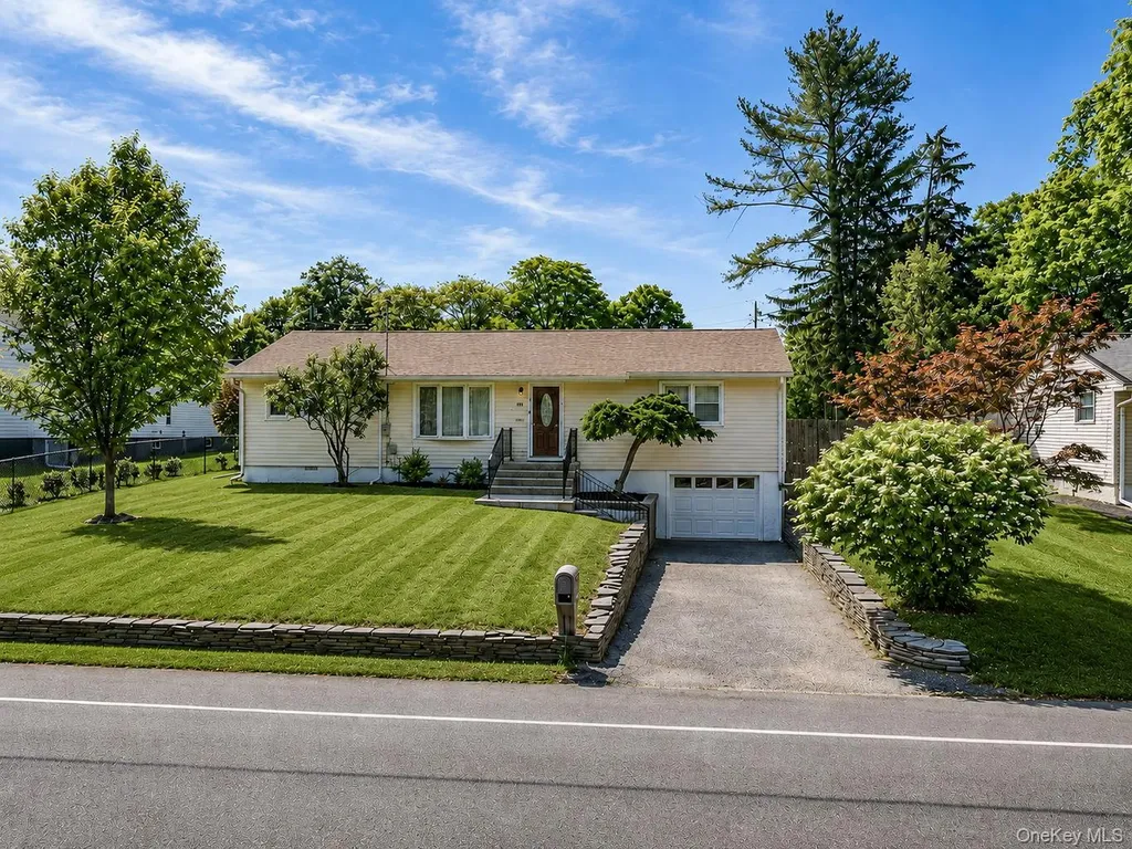 145 Wawayanda Avenue Middletown NY 10940