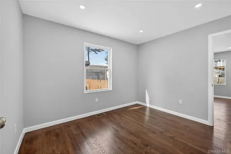 68 Cyprus Avenue Brentwood NY 11717