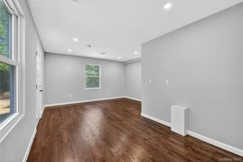 68 Cyprus Avenue Brentwood NY 11717
