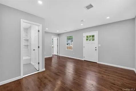 68 Cyprus Avenue Brentwood NY 11717