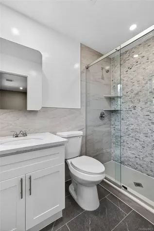 68 Cyprus Avenue Brentwood NY 11717