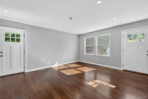 68 Cyprus Avenue Brentwood NY 11717