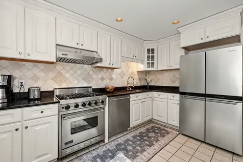 12 Lark Lane Croton-on-hudson NY 10520