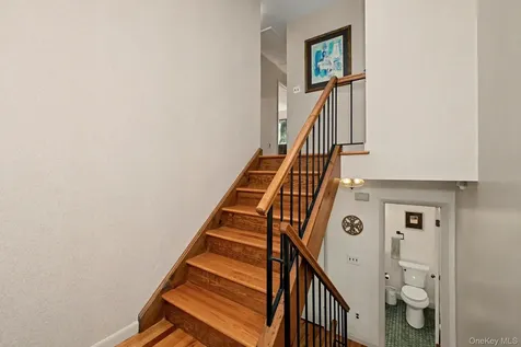12 Lark Lane Croton-on-hudson NY 10520