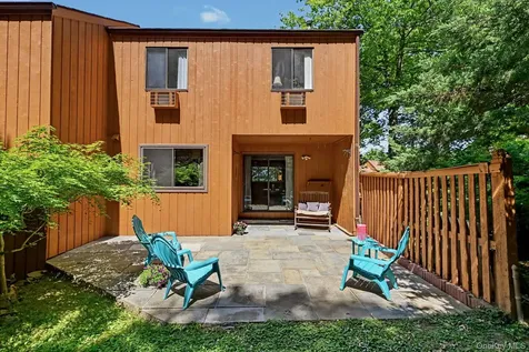 12 Lark Lane Croton-on-hudson NY 10520