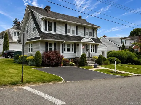 118 Gaylor Road Scarsdale NY 10583