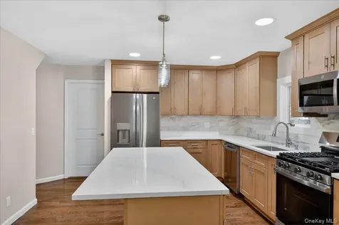 375 Old Willets Path Hauppauge NY 11788