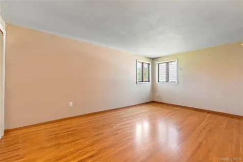 23 3rd Avenue Farmingdale NY 11735