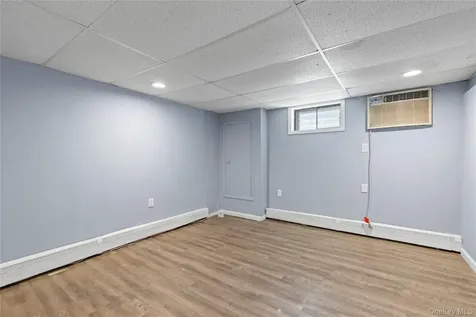 23 3rd Avenue Farmingdale NY 11735
