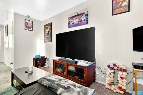 1840 Crompond Road Peekskill NY 10566