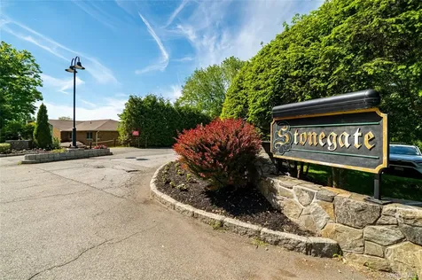 1840 Crompond Road Peekskill NY 10566