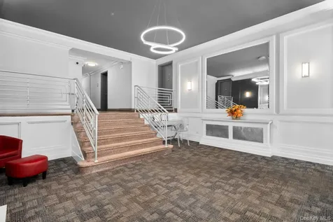 325 Main Street White Plains NY 10601