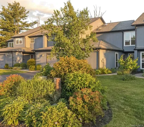 37 Pond Drive E Rhinebeck NY 12572