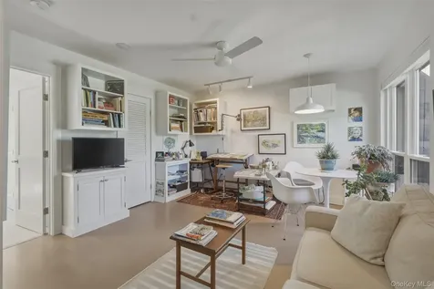 37 Pond Drive E Rhinebeck NY 12572