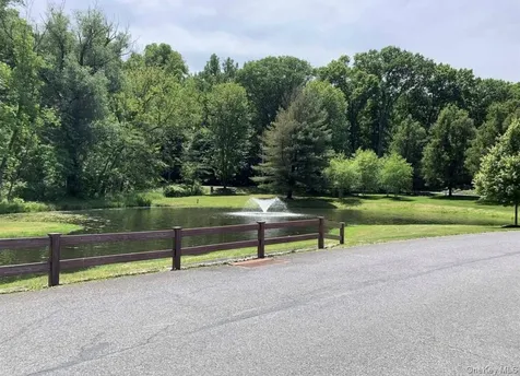 37 Pond Drive E Rhinebeck NY 12572