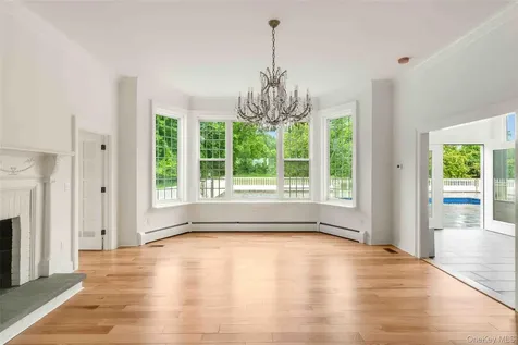 25 Glen Street Kingston NY 12401