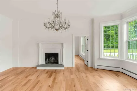 25 Glen Street Kingston NY 12401