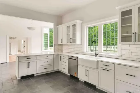 25 Glen Street Kingston NY 12401