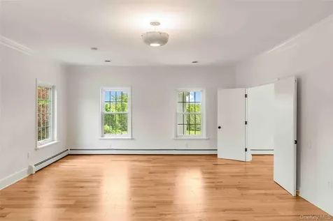 25 Glen Street Kingston NY 12401