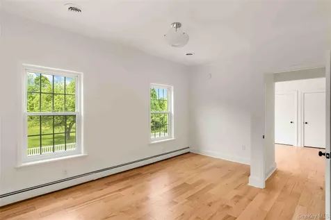 25 Glen Street Kingston NY 12401