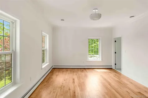 25 Glen Street Kingston NY 12401