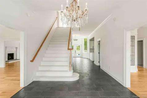 25 Glen Street Kingston NY 12401