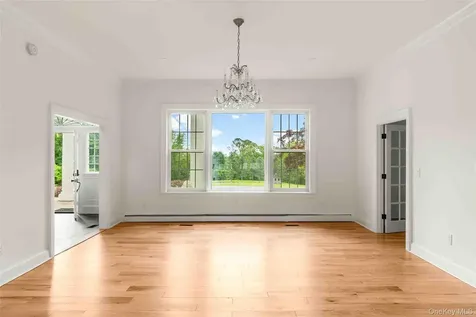 25 Glen Street Kingston NY 12401