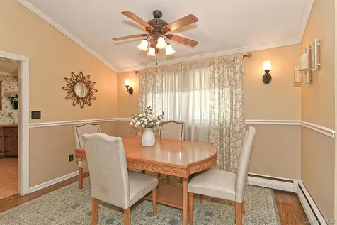 2432 Kayron Lane North Bellmore NY 11710