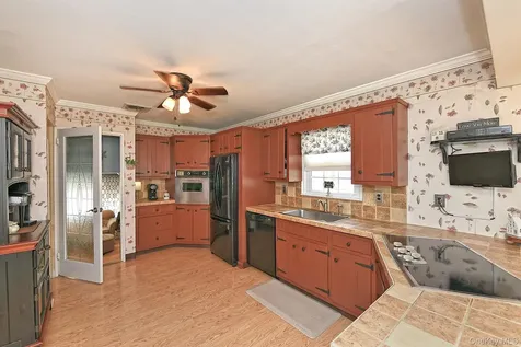 2432 Kayron Lane North Bellmore NY 11710