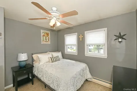 2432 Kayron Lane North Bellmore NY 11710