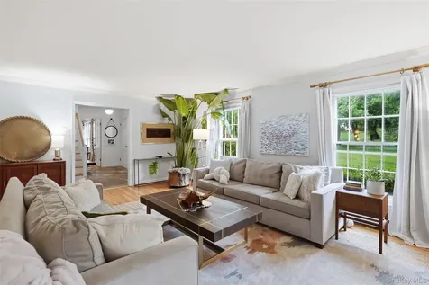 5 Diane Court Katonah NY 10536