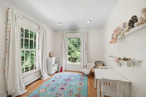 5 Diane Court Katonah NY 10536