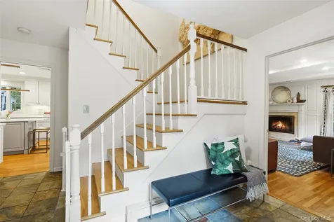 5 Diane Court Katonah NY 10536
