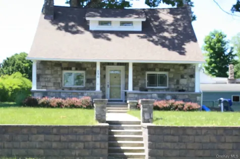 296 Lakeshore Drive E Carmel NY 10512
