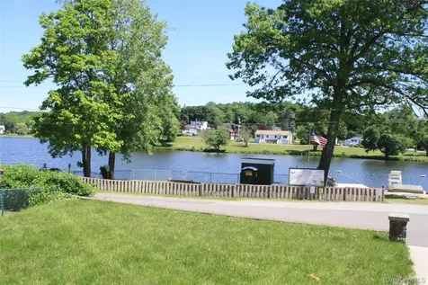 296 Lakeshore Drive E Carmel NY 10512