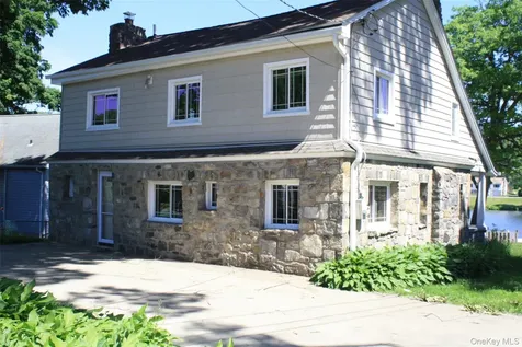 296 Lakeshore Drive E Carmel NY 10512