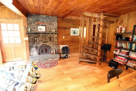 5120 Peas Eddy Road Hancock NY 13783