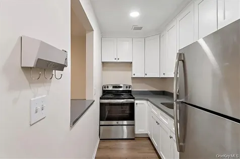 142 Trenchard Street Yonkers NY 10704