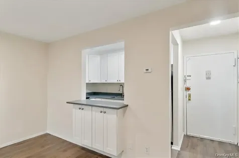 142 Trenchard Street Yonkers NY 10704
