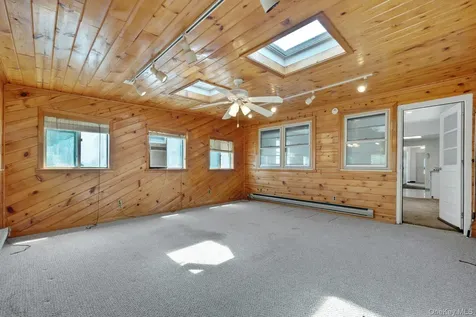 14 Gerri Lane Yonkers NY 10703