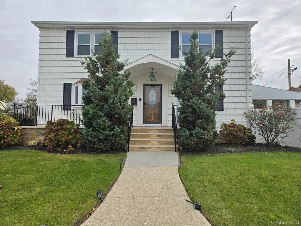 35 Keegan Street Elmont NY 11003