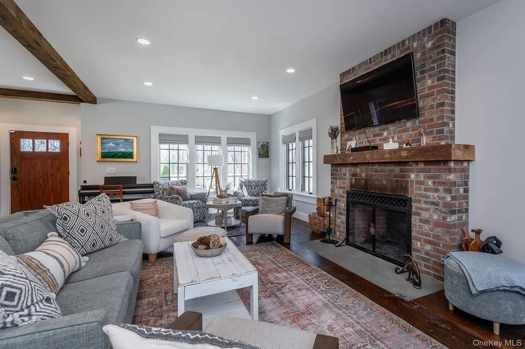 6 Byrds Hill Road Pawling NY 12564
