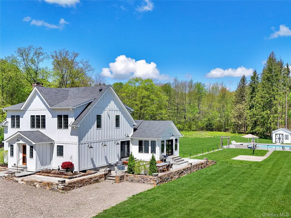 6 Byrds Hill Road Pawling NY 12564